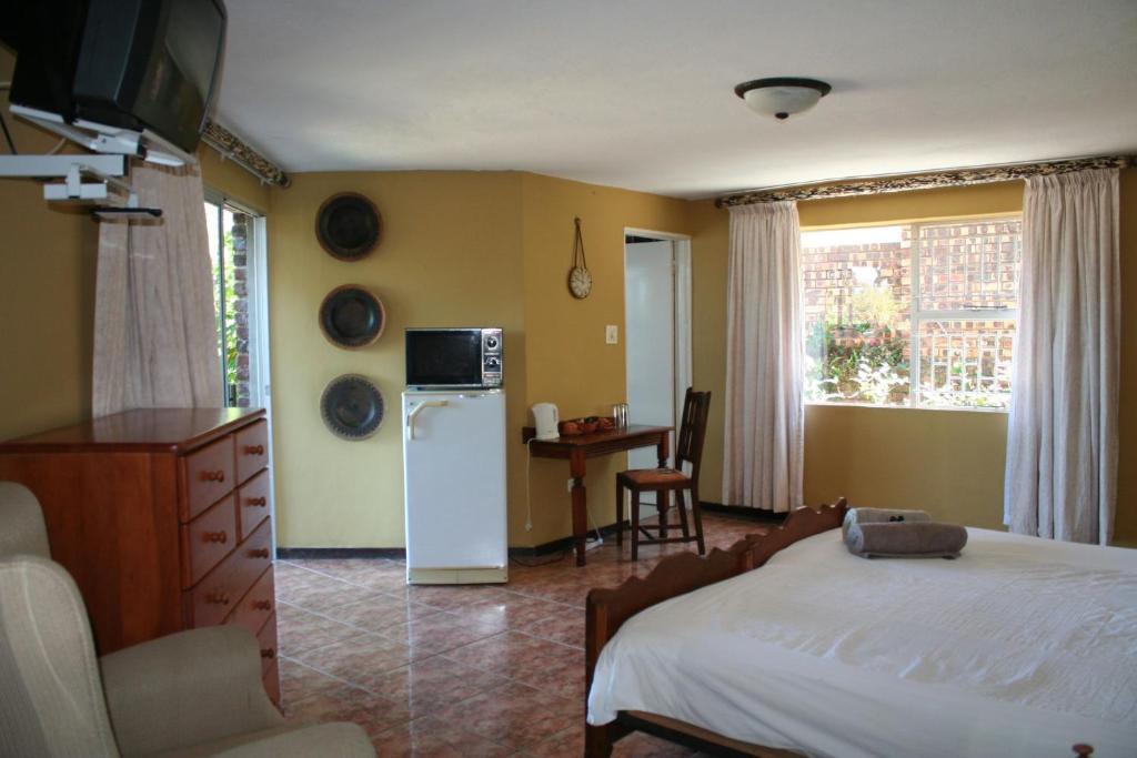 Columbus Guest House Mbombela Екстериор снимка