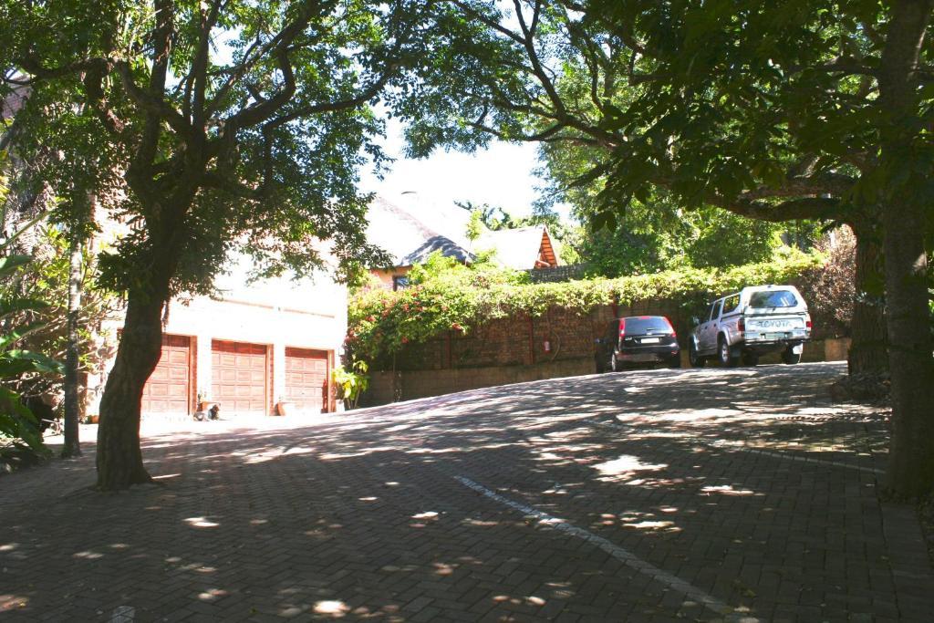 Columbus Guest House Mbombela Екстериор снимка