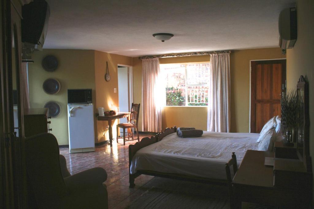 Columbus Guest House Mbombela Екстериор снимка